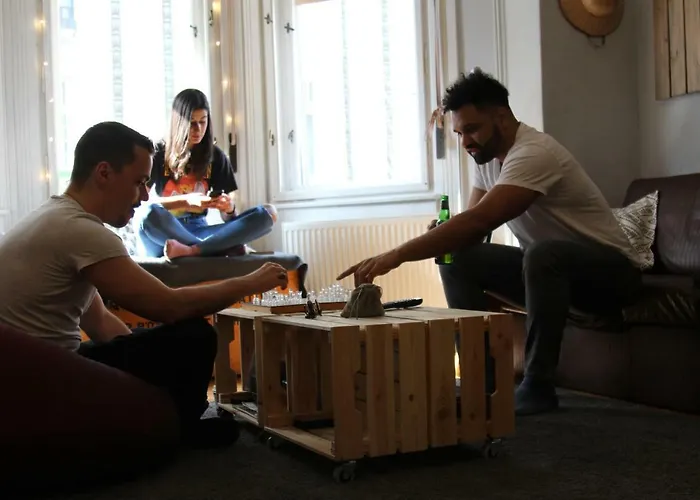 The Lazy Muggle Хостел